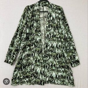 Womens Comfort Code Cuddl Duds Open Cardigan Green Animal Print M Thumb Holes